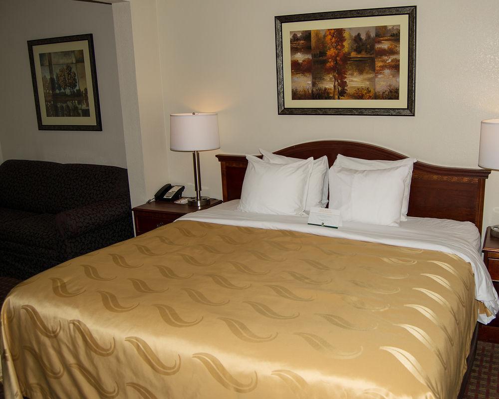 Timber Ridge Quality Inn & Suites Lexington Near I-64 And I-81 מראה חיצוני תמונה