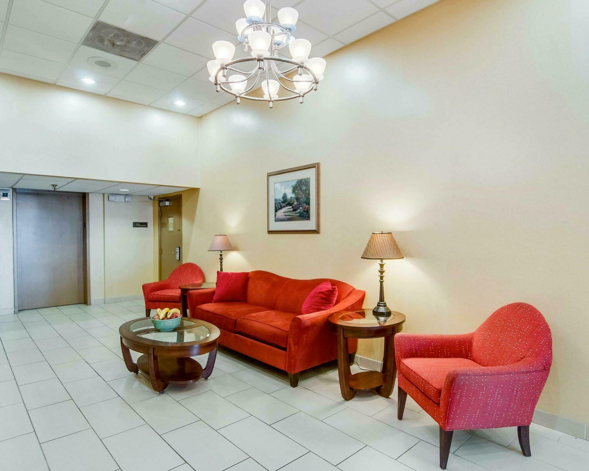 Timber Ridge Quality Inn & Suites Lexington Near I-64 And I-81 מראה חיצוני תמונה