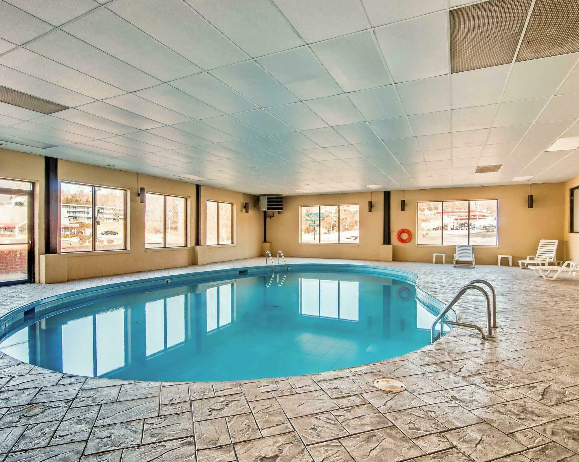 Timber Ridge Quality Inn & Suites Lexington Near I-64 And I-81 מראה חיצוני תמונה