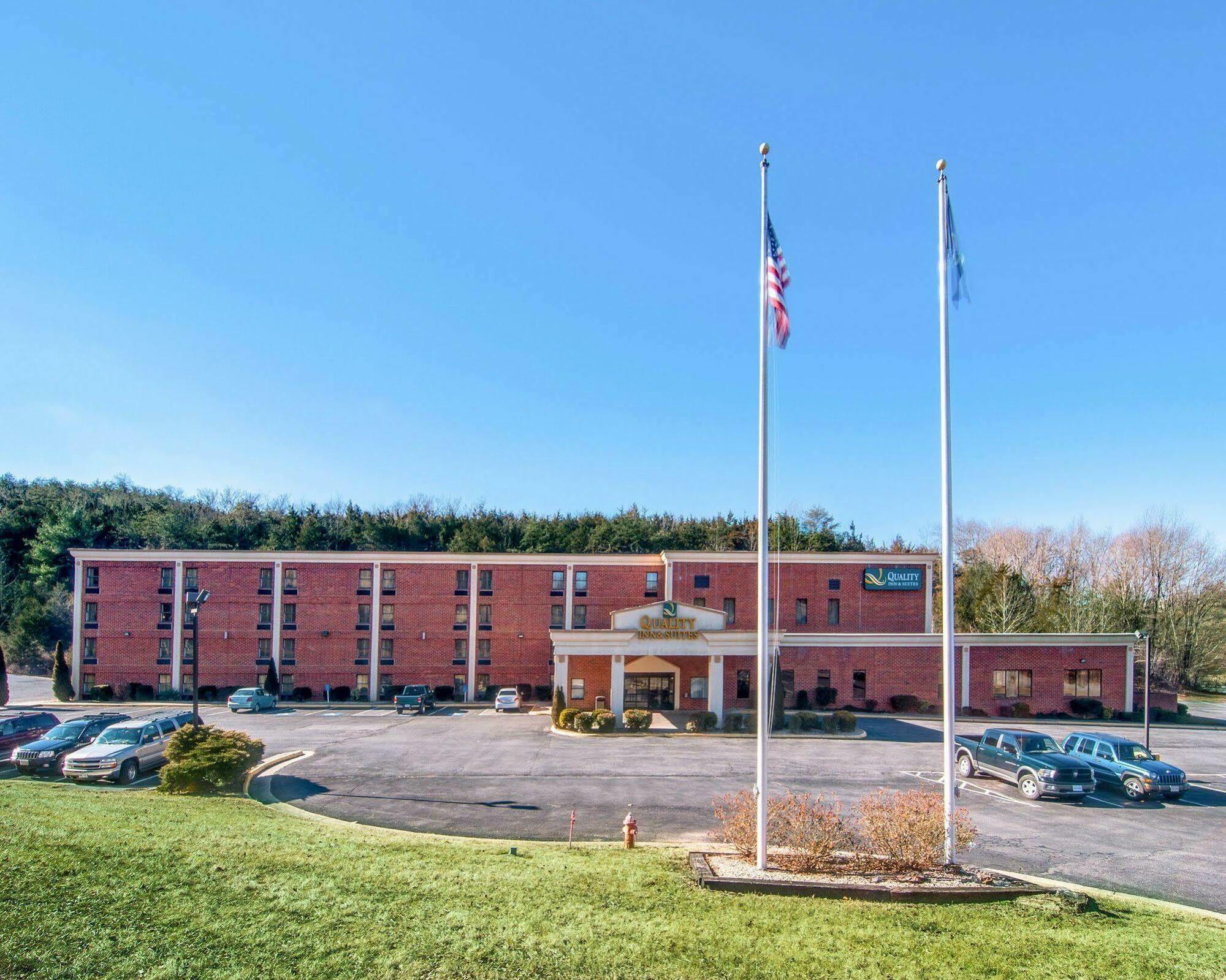 Timber Ridge Quality Inn & Suites Lexington Near I-64 And I-81 מראה חיצוני תמונה